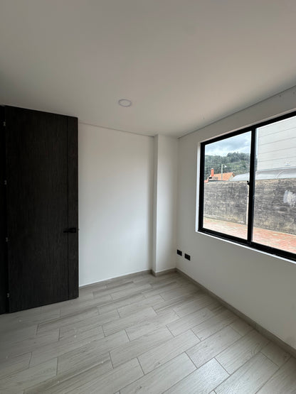Hermosas Casas en Cota de 155 Mts2 - Garaje doble y excelentes zonas verdes !!