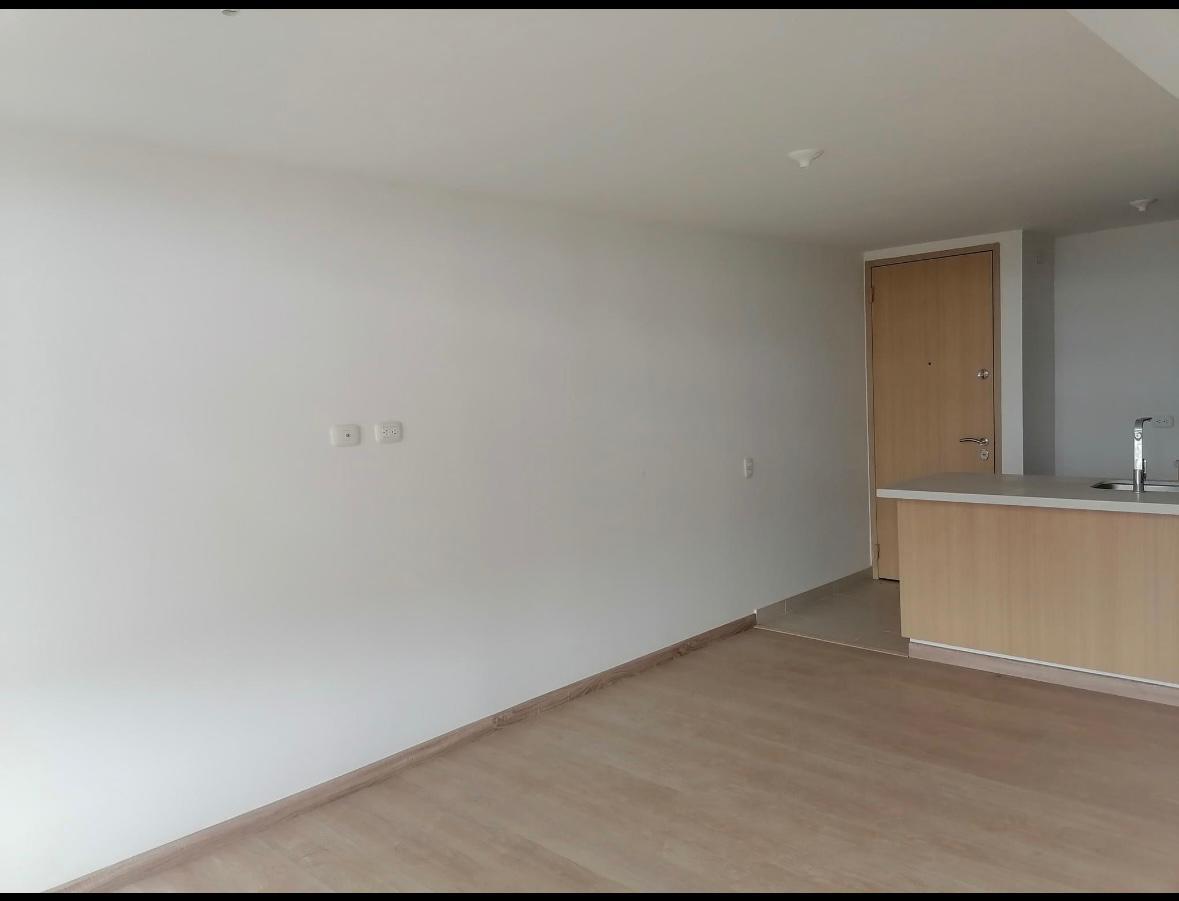Apartamento 60 mts2 en La Felicidad con garaje cubierto.